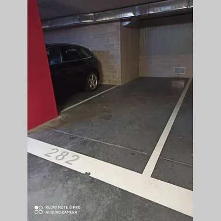 Centro Bilbao-parking Gratuito-cuidada Limpieza Апартаменты *