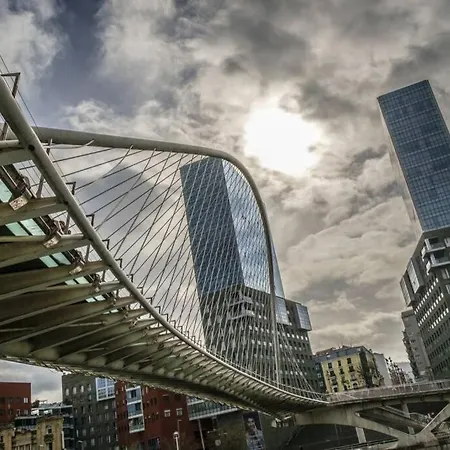 Centro Bilbao-parking Gratuito-cuidada Limpieza Apartament
